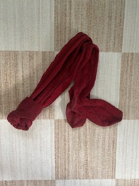 Women's Cable Knit Knee Highs in Burgundy